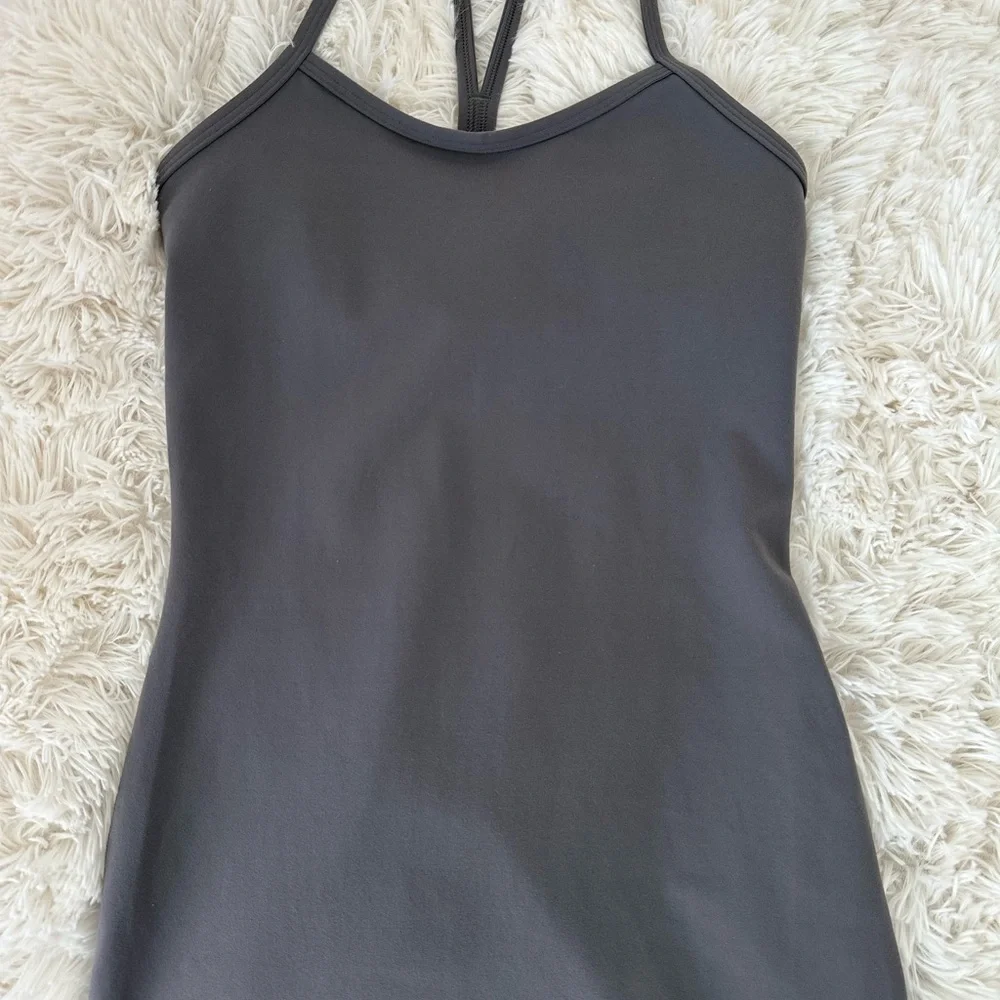 Lululemon Women’s Power Y Gray Tank Top Size: 4 LIKE NEW - Picture 3 of 10